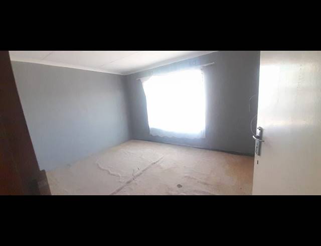 4 BEDROOM PROPERTY TO RENT IN MOLELEKI